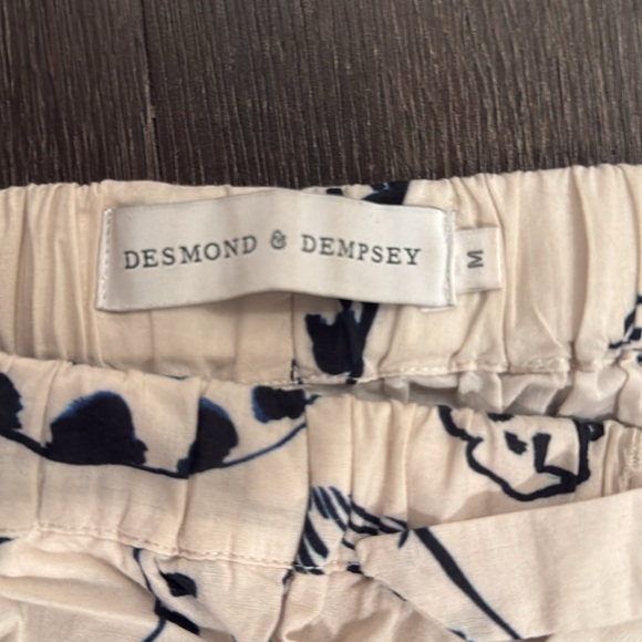 Desmond and Dempsey Pajama set - Picture 4 of 4